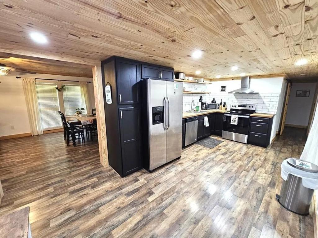 Modern Style, Arcade, Fire Pit, Pet Friendly Pigeon Forge Exterior foto