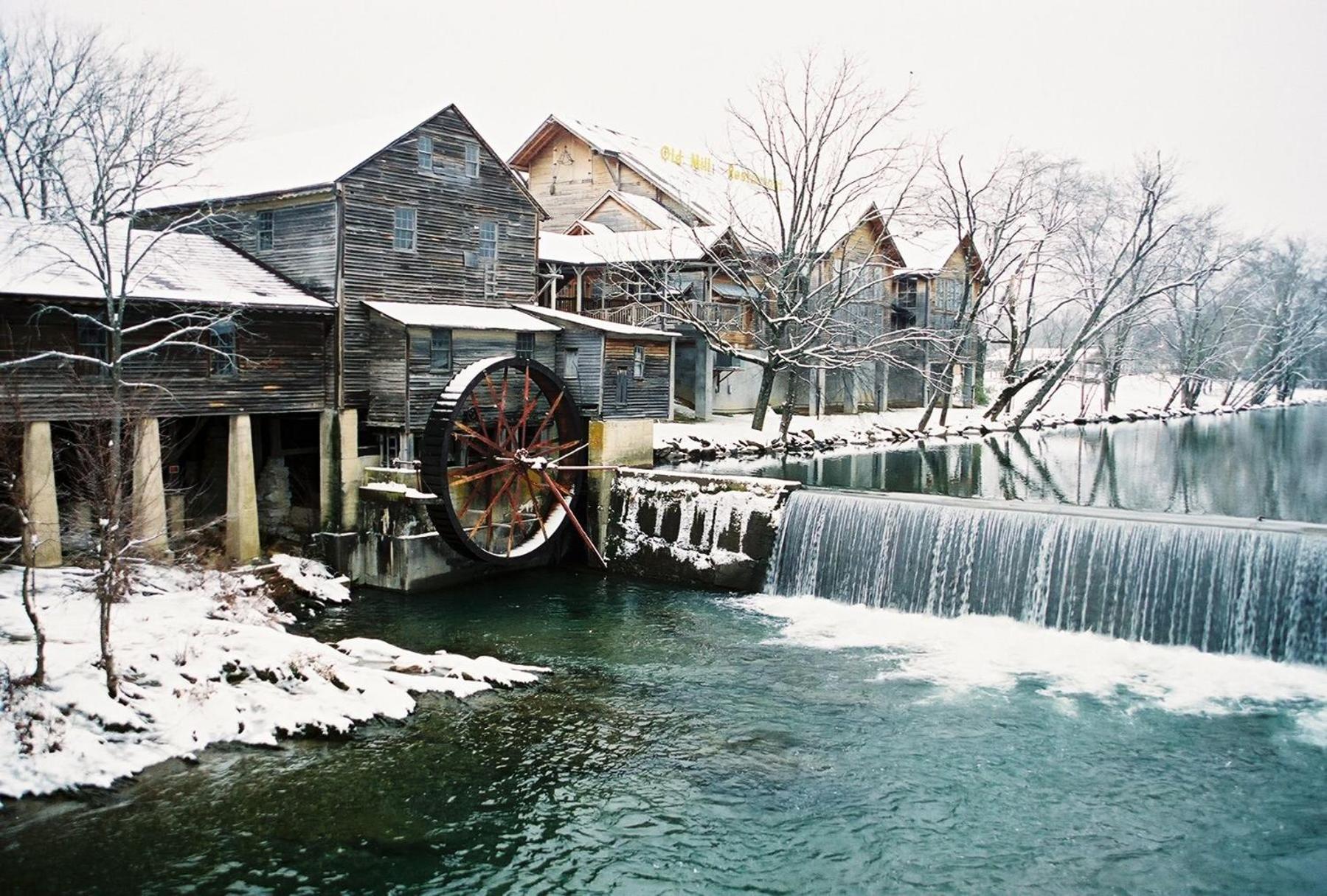 Modern Style, Arcade, Fire Pit, Pet Friendly Pigeon Forge Exterior foto